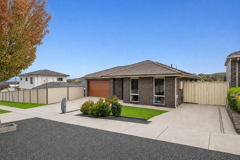 Photo - 161 Jabanungga Avenue, Ngunnawal ACT 2913 - Image 2