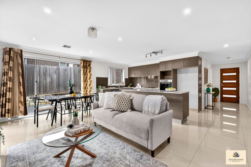 Photo - 161 Jabanungga Avenue, Ngunnawal ACT 2913 - Image 11
