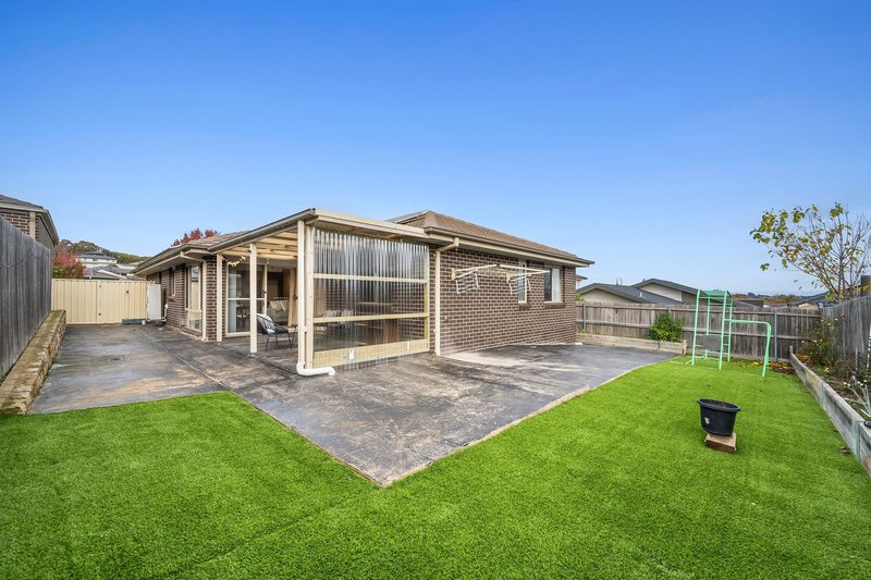 Photo - 161 Jabanungga Avenue, Ngunnawal ACT 2913 - Image 17