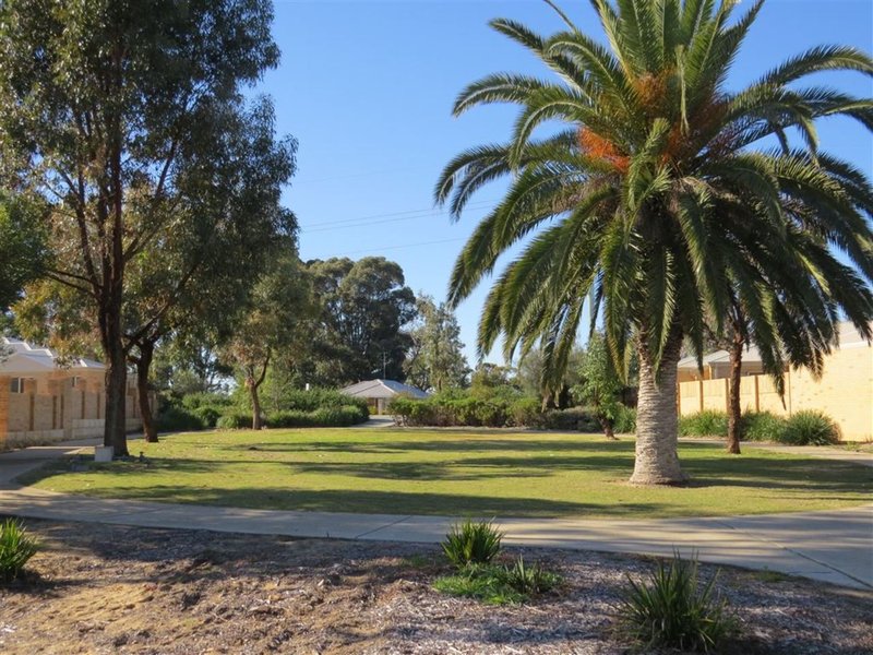 Photo - 16/1 Kwella Entrance, Greenfields WA 6210 - Image 3