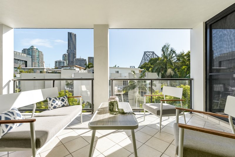 Photo - 161 Main Street, Kangaroo Point QLD 4169 - Image 3