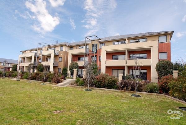 Photo - 16/1 Monash Green Drive, Clayton VIC 3168 - Image 5