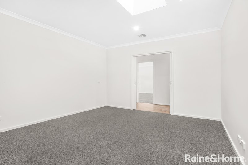 Photo - 161 Pioneer Drive, Aintree VIC 3336 - Image 10