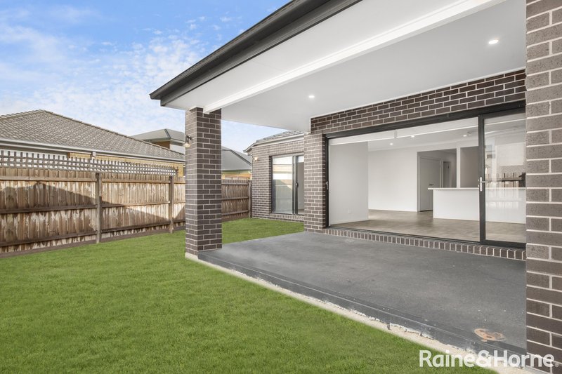 Photo - 161 Pioneer Drive, Aintree VIC 3336 - Image 13