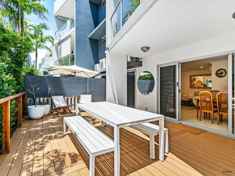 1/61 Tallebudgera Drive, Palm Beach QLD 4221