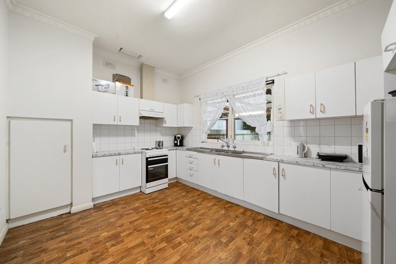 Photo - 161 Tapleys Hill Road, Seaton SA 5023 - Image 4
