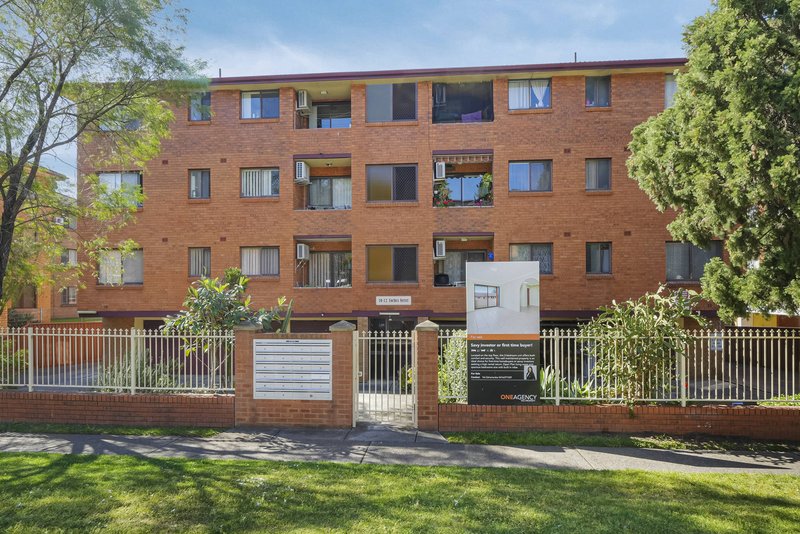 16/10-12 Forbes Street, Warwick Farm NSW 2170