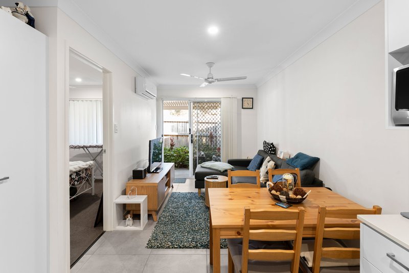 Photo - 16/10 Bishop Street, Eagleby QLD 4207 - Image 3