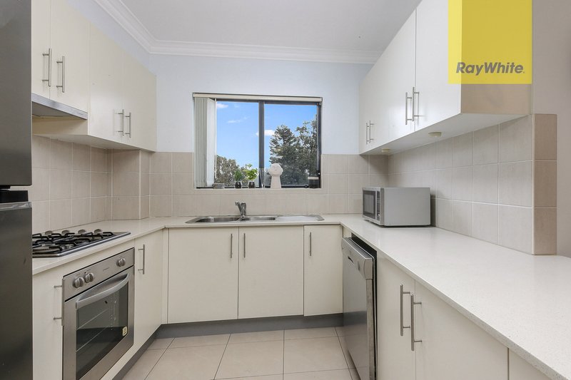 Photo - 16/101 Marsden Street, Parramatta NSW 2150 - Image 4