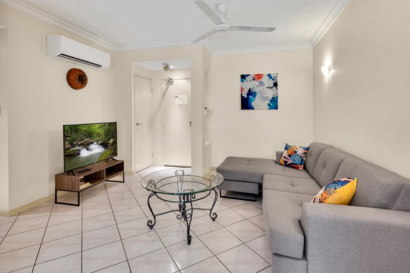 Photo - 1611/2-10 Greenslopes Street, Cairns North QLD 4870 - Image 2