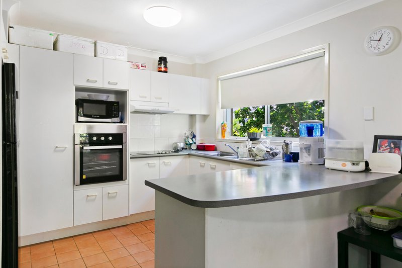 Photo - 16/12-14 Lloyd Street, Southport QLD 4215 - Image 5