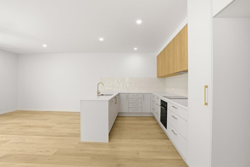 Photo - 16/12 Bilenda Close, Beerwah QLD 4519 - Image 6