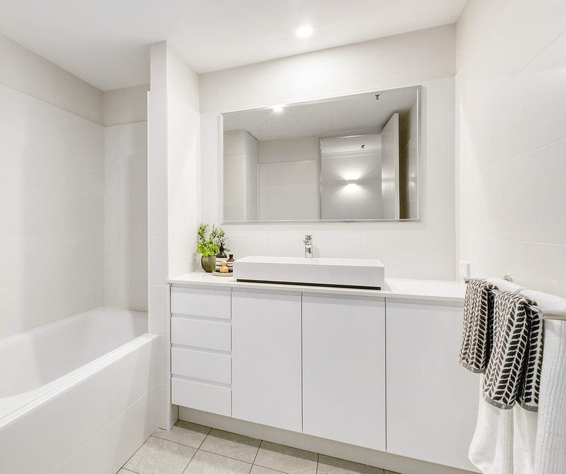 Photo - 1612/71-85 Spring Street, Bondi Junction NSW 2022 - Image 6