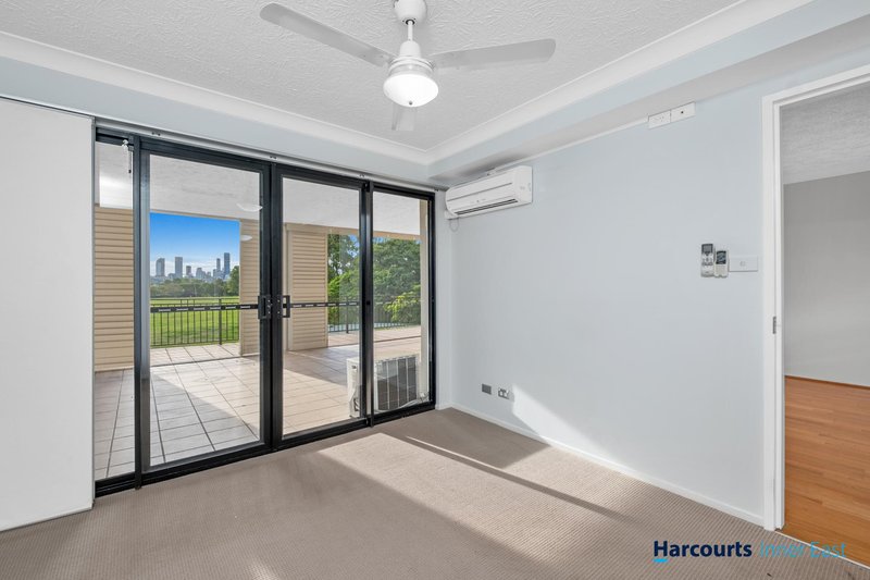 Photo - 16/13 Vectis Street, Norman Park QLD 4170 - Image 6