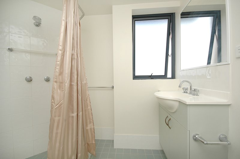 Photo - 1613/108 Margaret Street, Brisbane QLD 4000 - Image 4
