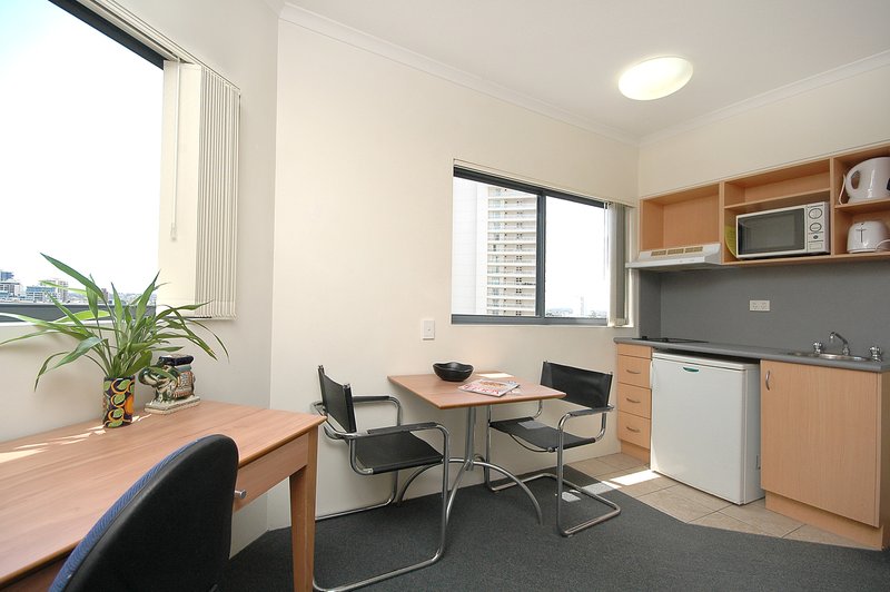 Photo - 1613/108 Margaret Street, Brisbane QLD 4000 - Image 5