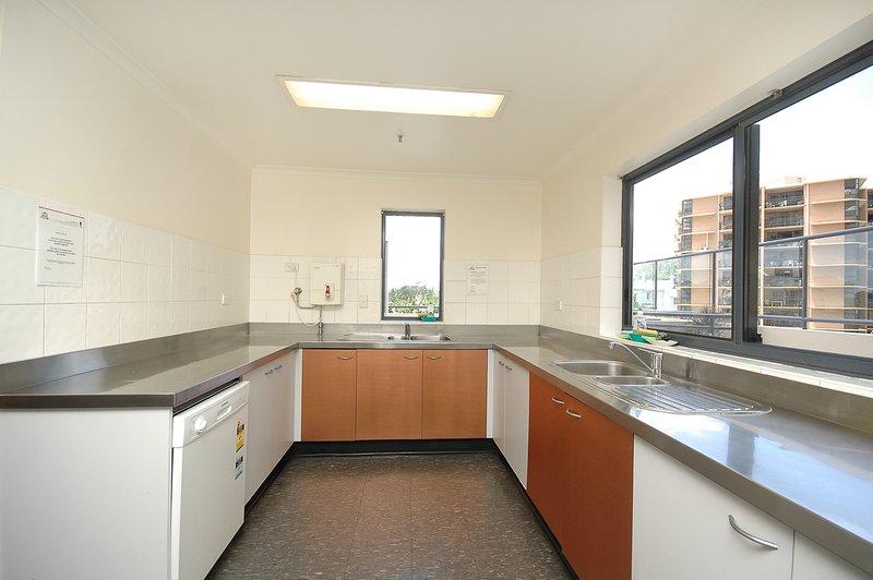 Photo - 1613/108 Margaret Street, Brisbane QLD 4000 - Image 9