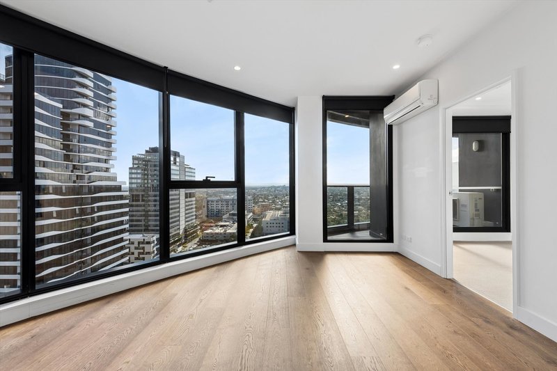 Photo - 1613/850 Whitehorse Road, Box Hill VIC 3128 - Image 2