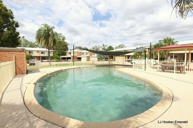 Photo - 16/145 Egerton Street, Emerald QLD 4720 - Image 2