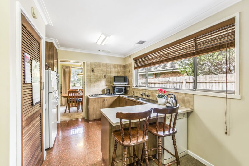 Photo - 1615 Ferntree Gully Road, Knoxfield VIC 3180 - Image 3