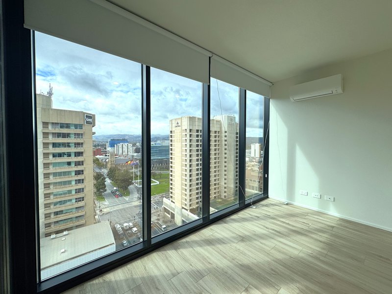 Photo - 1615/6 Penaluna Place, Adelaide SA 5000 - Image 9