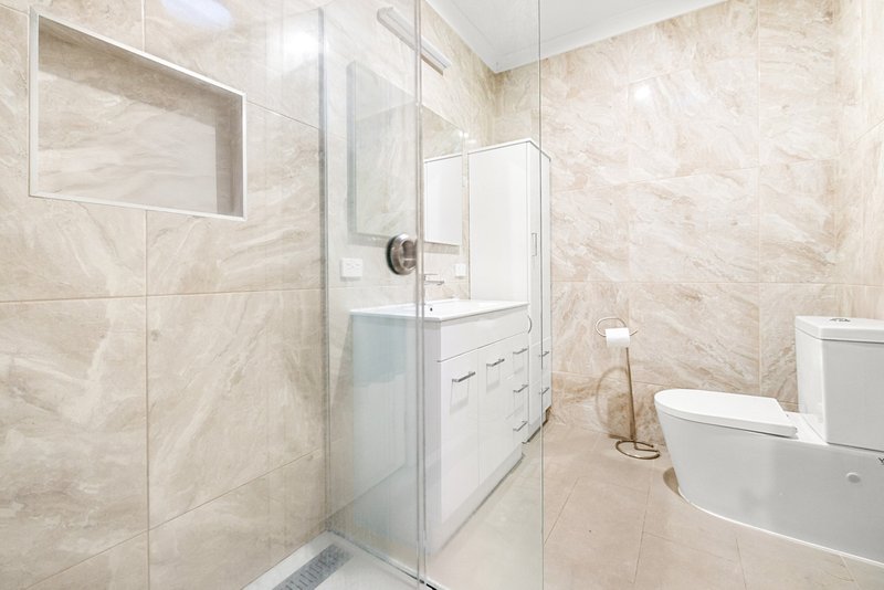 Photo - 16/15A Hooker Road, Werribee VIC 3030 - Image 7