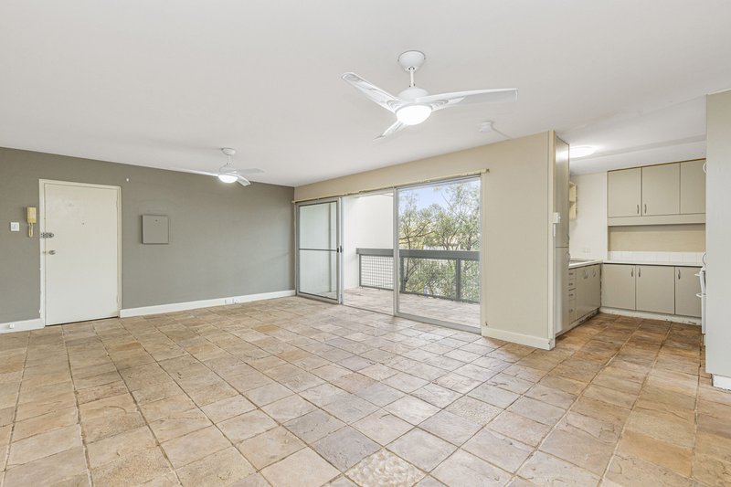 Photo - 16/169 Railway Parade, Mount Lawley WA 6050 - Image 3