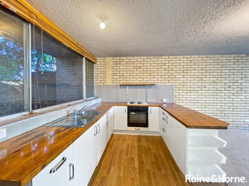 Photo - 16/18 Holmes Street, Toowong QLD 4066 - Image 2