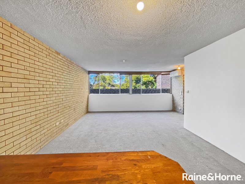 Photo - 16/18 Holmes Street, Toowong QLD 4066 - Image 3