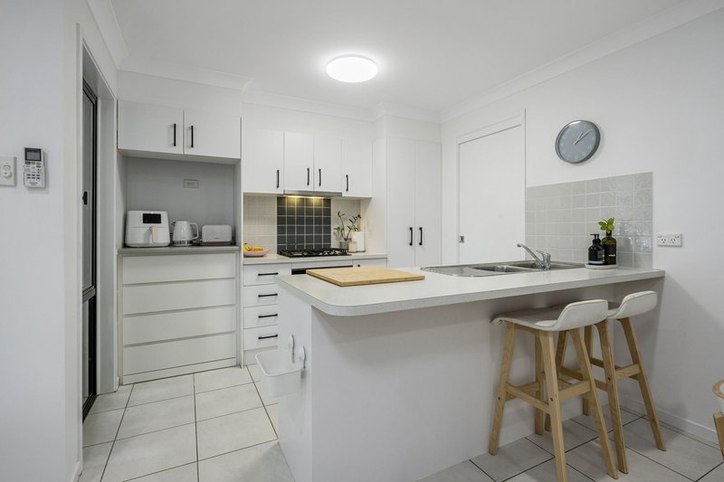 Photo - 16/18 Nambucca Close, Murrumba Downs QLD 4503 - Image 4