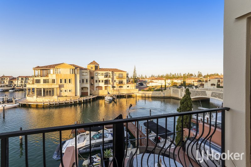 Photo - 16/18 Port Quays , Wannanup WA 6210 - Image 24