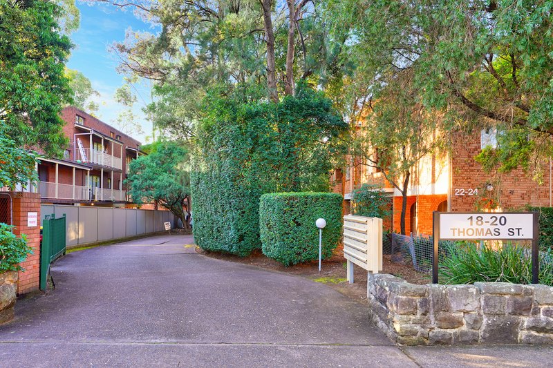 Photo - 16/18 Thomas Street, Parramatta NSW 2150 - Image 7