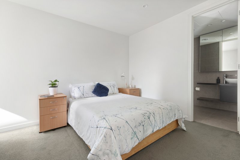 Photo - 16/19 Hall Street, Cheltenham VIC 3192 - Image 7