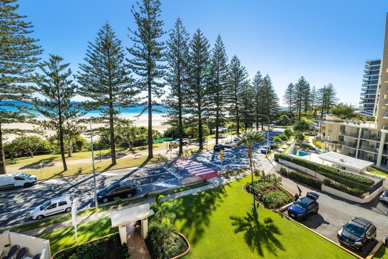 Photo - 16/190 Marine Parade, Coolangatta QLD 4225 - Image 11