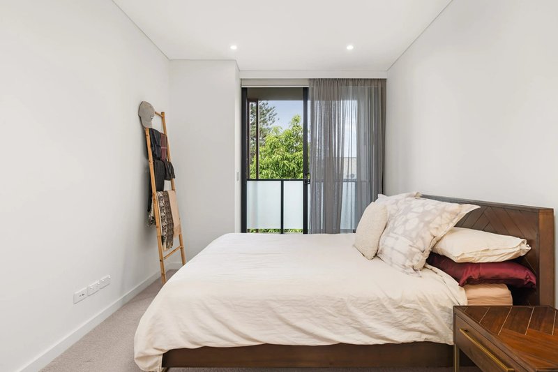Photo - 16/1B Gloucester Avenue, Burwood NSW 2134 - Image 9