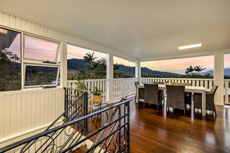 Photo - 162-164 Hillview Crescent, Whitfield QLD 4870 - Image 4