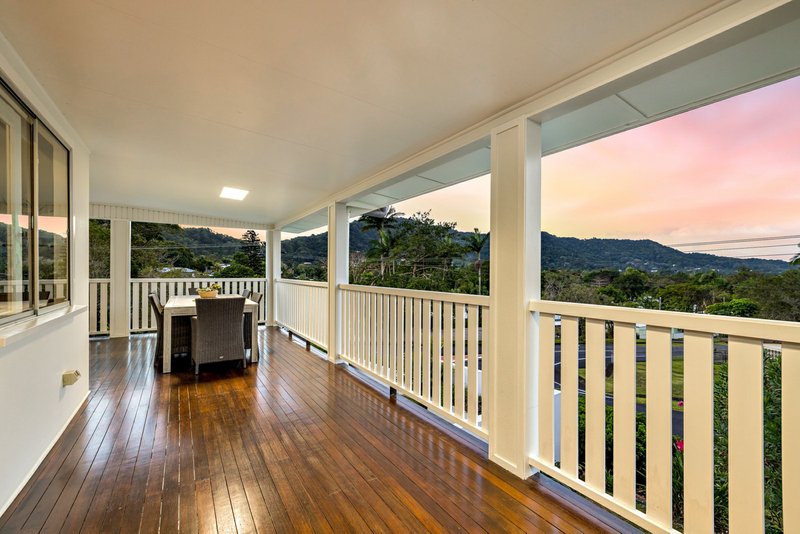 Photo - 162-164 Hillview Crescent, Whitfield QLD 4870 - Image 14
