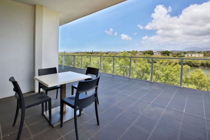 16/2-4 Kingsway Place, Townsville City QLD 4810