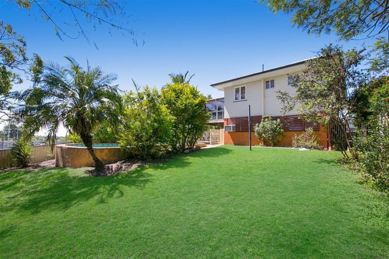 Photo - 162 Appleby Road, Stafford Heights QLD 4053 - Image 3