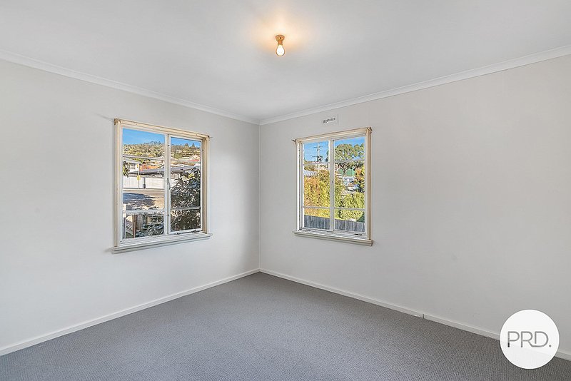 Photo - 162 Cambridge Road, Warrane TAS 7018 - Image 5