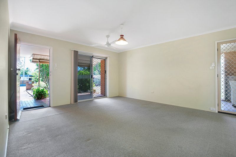 Photo - 162 Cane Street, Redland Bay QLD 4165 - Image 5