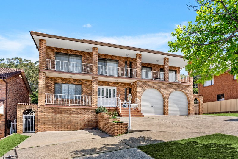 162 Captain Cook Drive, Barrack Heights NSW 2528