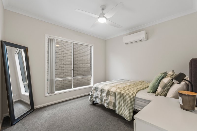 Photo - 162 Carnarvon Drive, White Rock QLD 4306 - Image 9