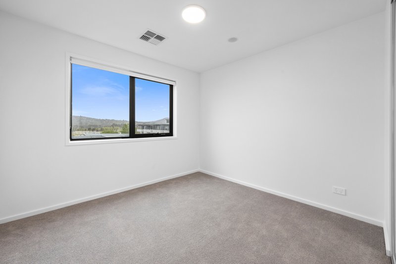 Photo - 16/2 Cornelius Street, Coombs ACT 2611 - Image 6