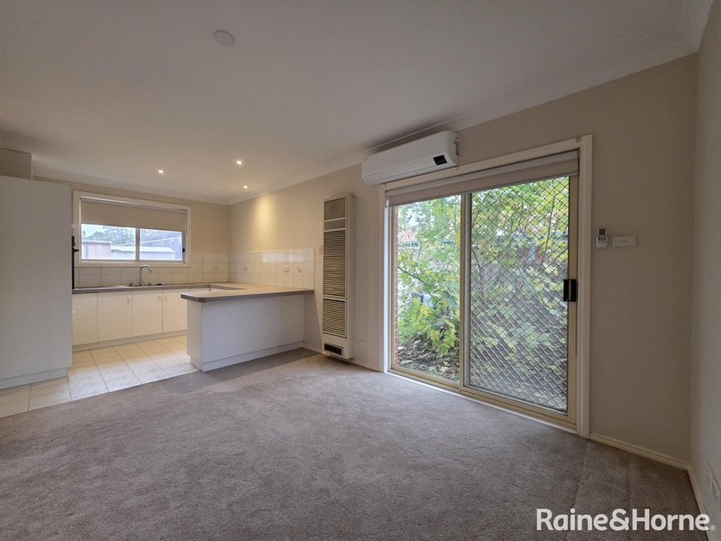Photo - 1/62 Doherty Street, Deer Park VIC 3023 - Image 3