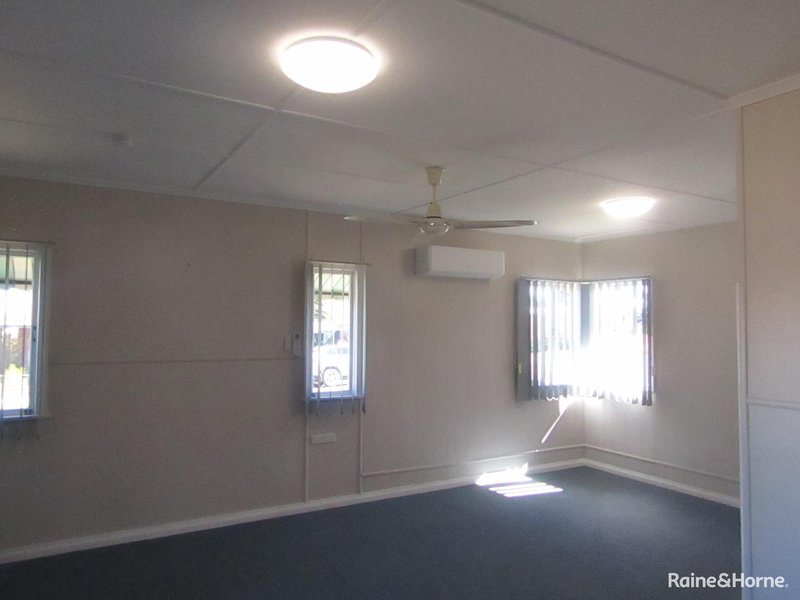 Photo - 162 Doonkuna Street, Kingaroy QLD 4610 - Image 2