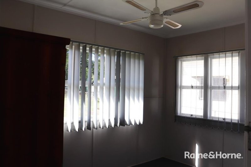 Photo - 162 Doonkuna Street, Kingaroy QLD 4610 - Image 7