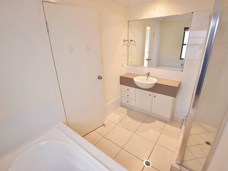 Photo - 162 Glass House Circuit, Kallangur QLD 4503 - Image 7