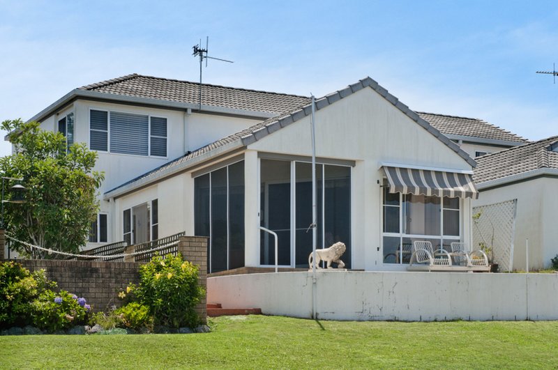 Photo - 1/62 Hibbard Drive, Port Macquarie NSW 2444 - Image 9