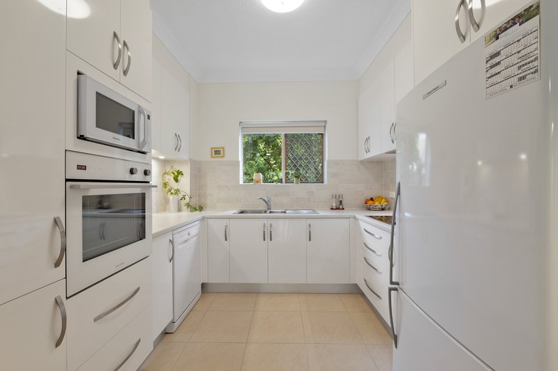 Photo - 1/62 Lade Street, Gaythorne QLD 4051 - Image 3